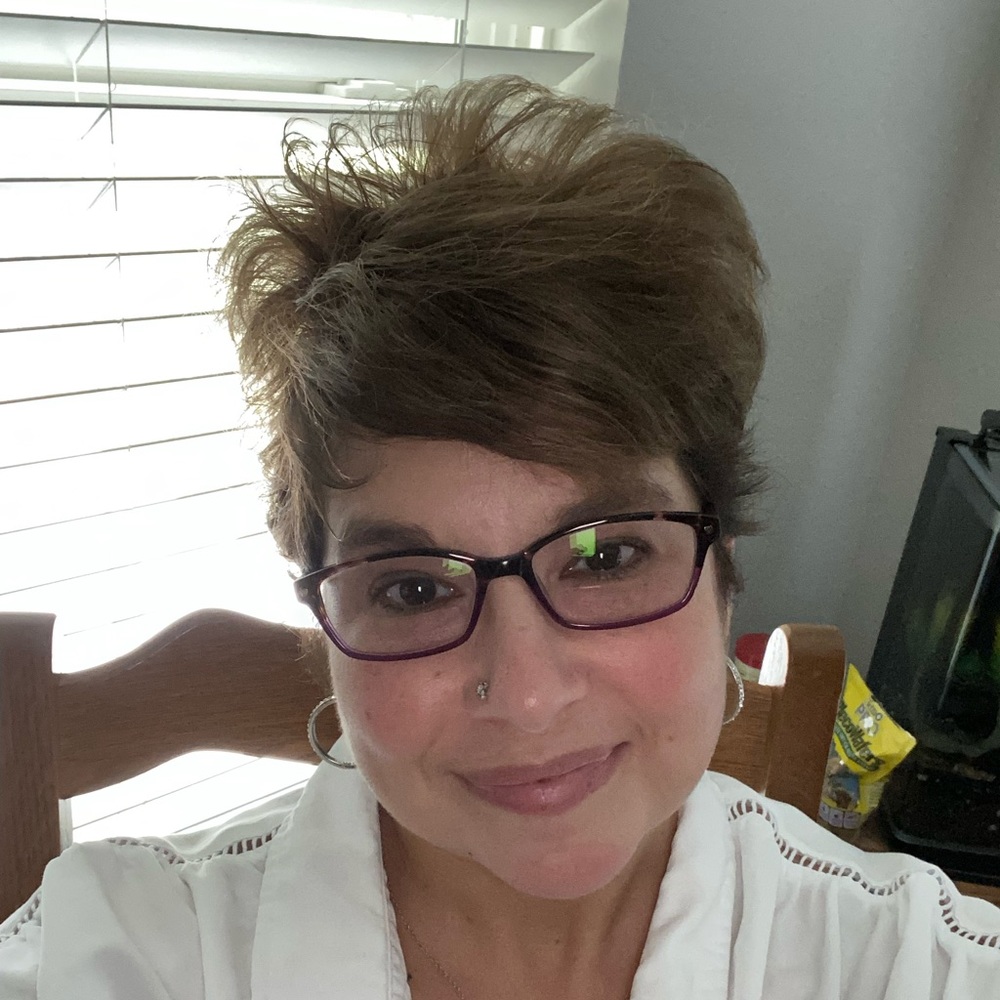 Meet your Posher, Julie